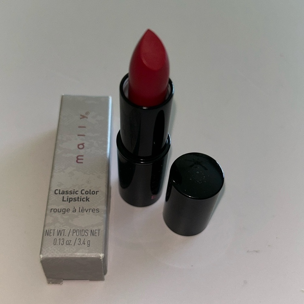 Mally Beauty Classic Color Lipstick (Chic Crimson) a classic red - Boxed.